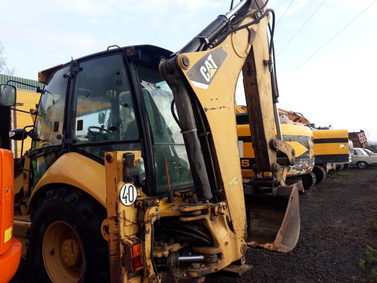 Retroexcavadora Mixta Caterpillar 432E — imagem 4