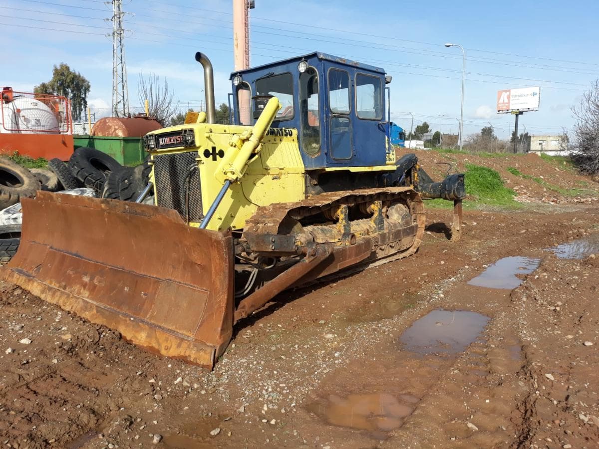 Bulldocer Komatsu D65 — imagem 2