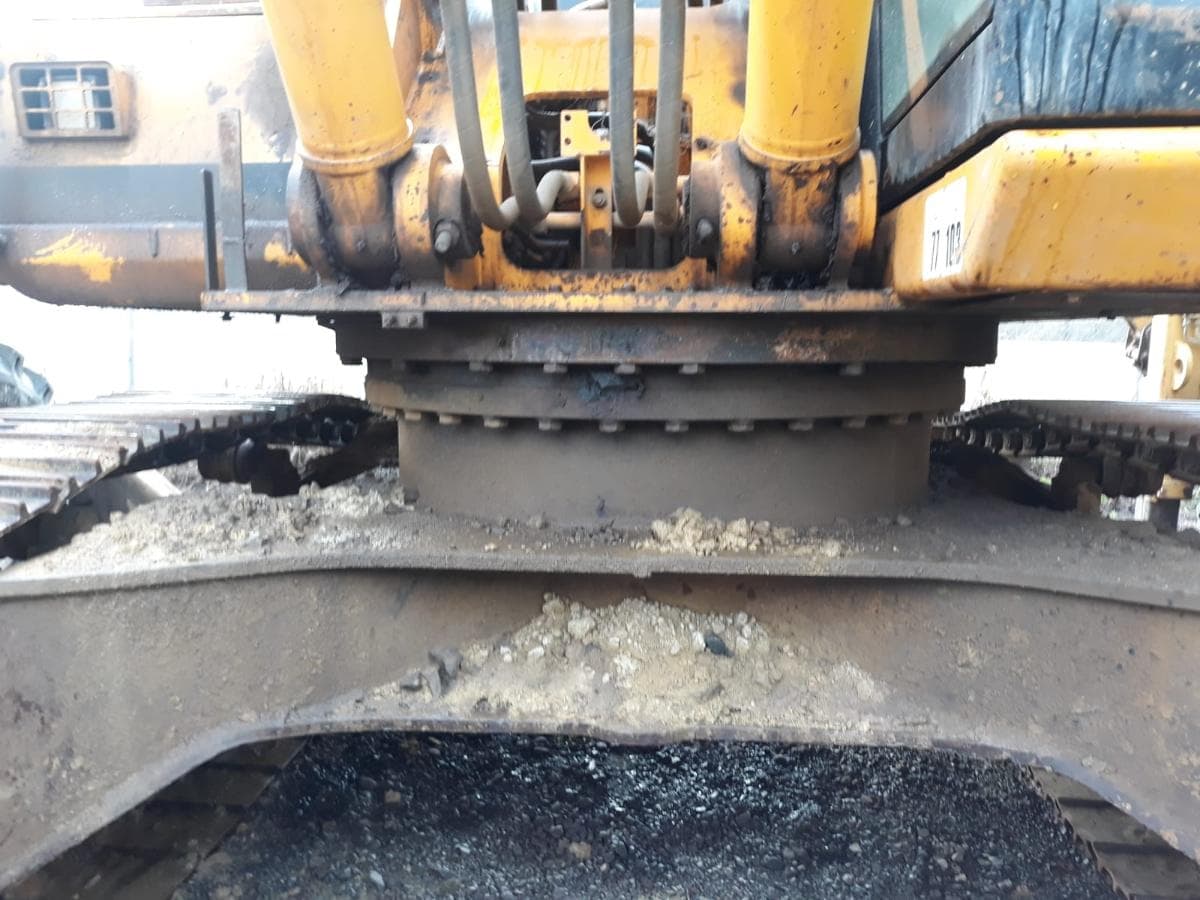 Excavadora JCB 240S — imagem 16