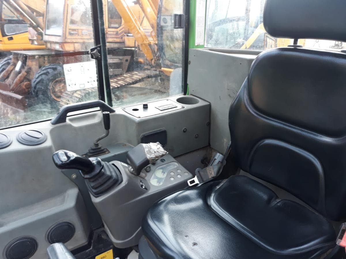 Miniexcavadora Yanmar V1050-U — image 7
