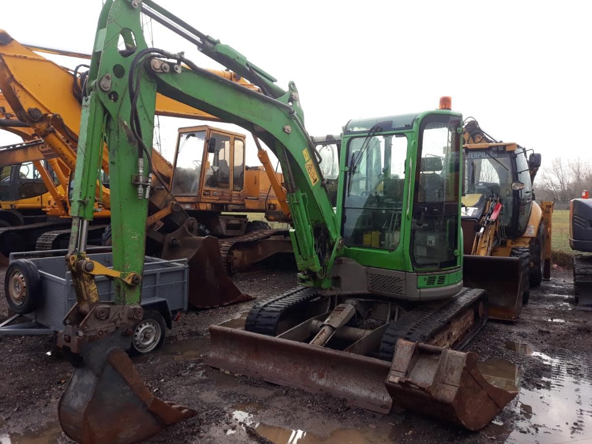 Miniexcavadora Yanmar V1050-U