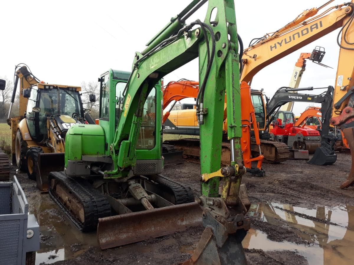 Miniexcavadora Yanmar V1050-U — image 3