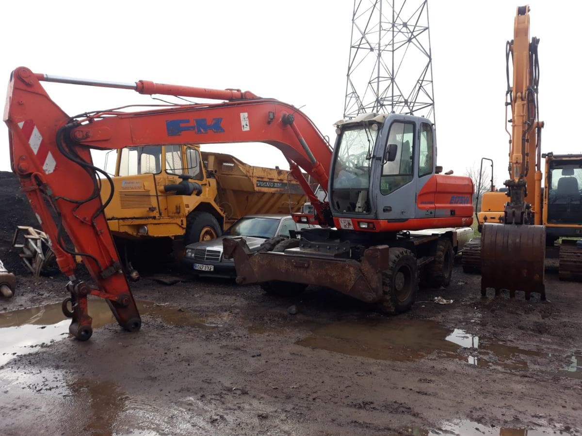 Excavadora de Gomas FK E175W — imagen 2