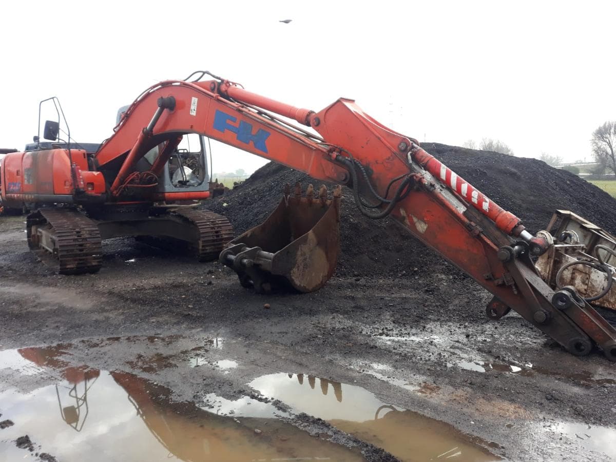 Excavadora FK E215 — imagem 6