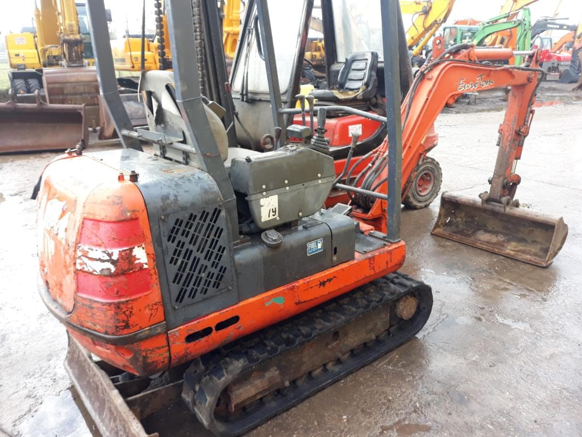 Miniexcavadora Euro Tom TS 15s — imagen 2