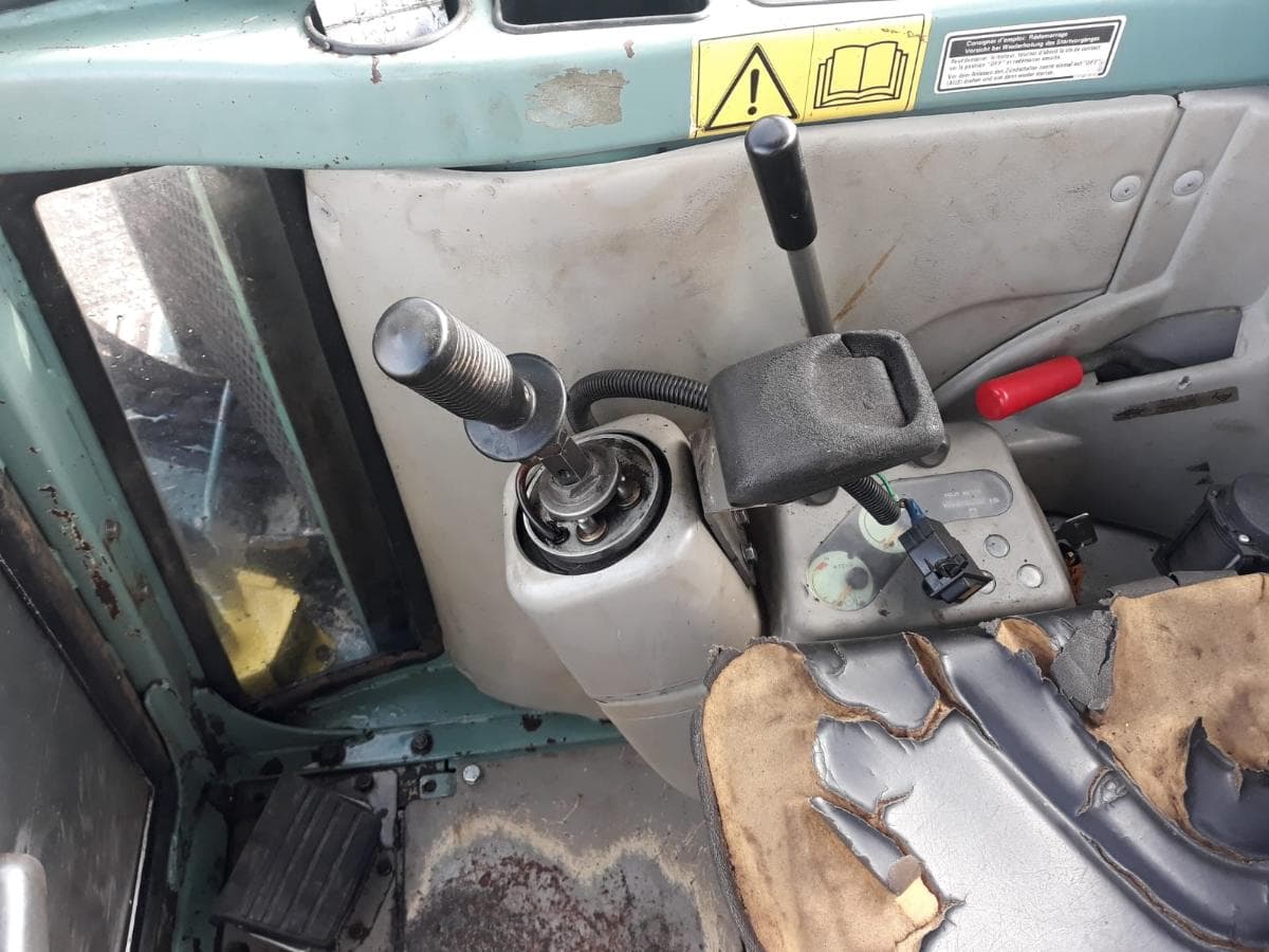 Miniexcavadora Yanmar V10 70 — imagem 12