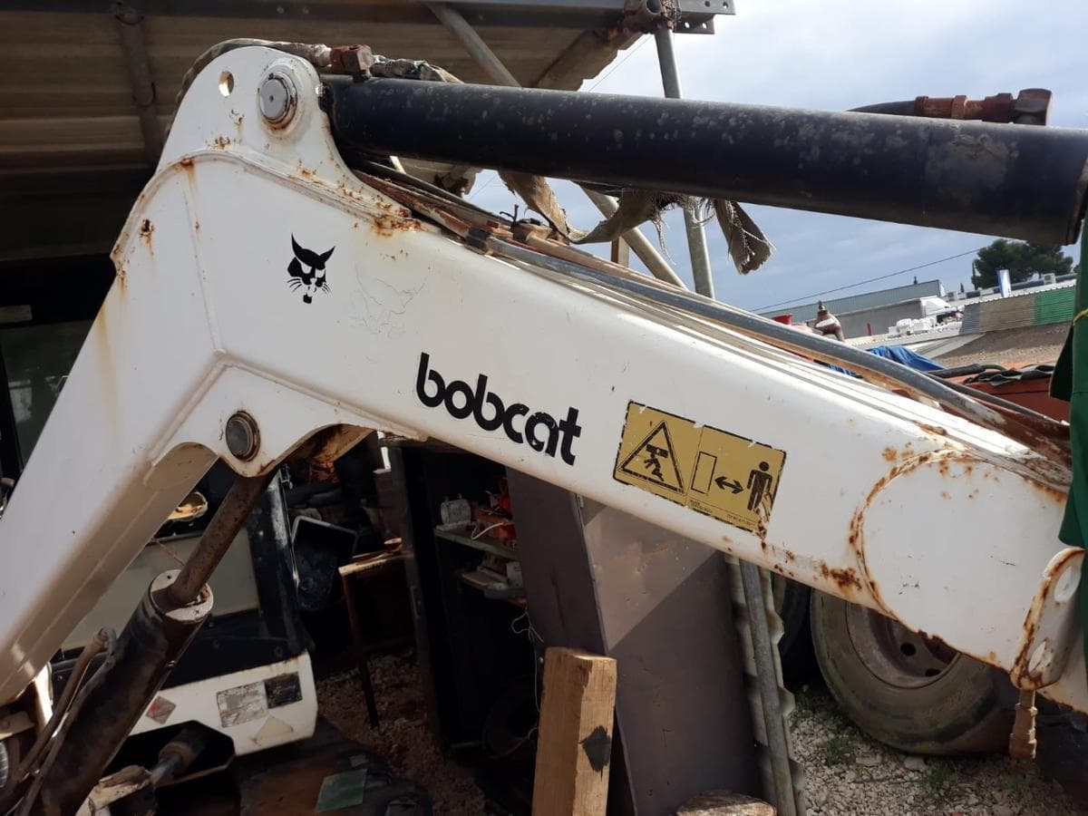 Mini giratoria Bobcat X337 5 ton — imagem 3