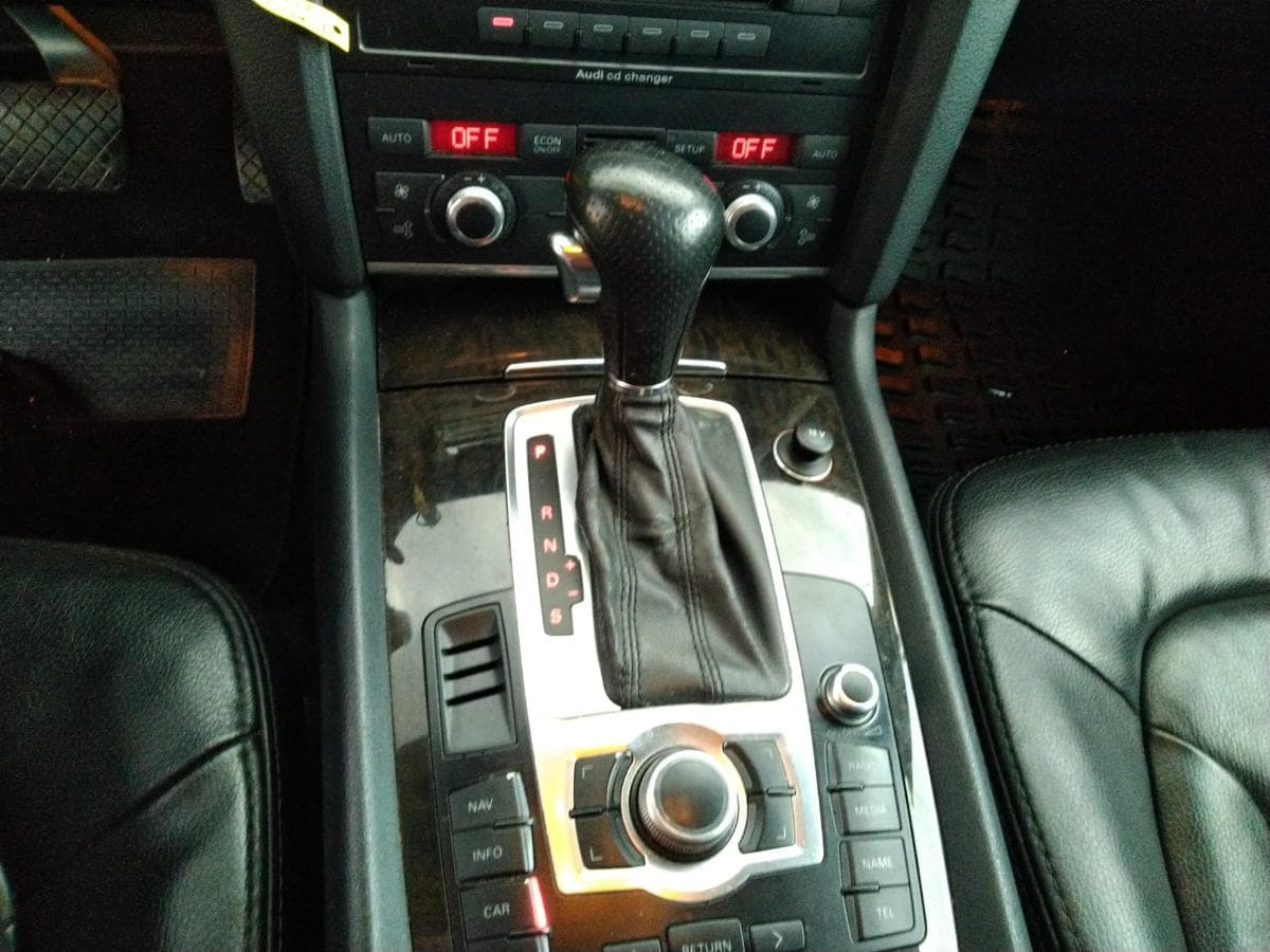 Audi Q7 3.0 TDI · Ano 2008 — imagen 11