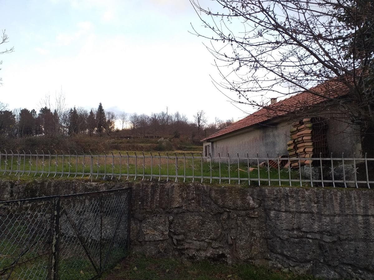 Moradia V4 + Terreno · Paredes de Coura — imagem 19