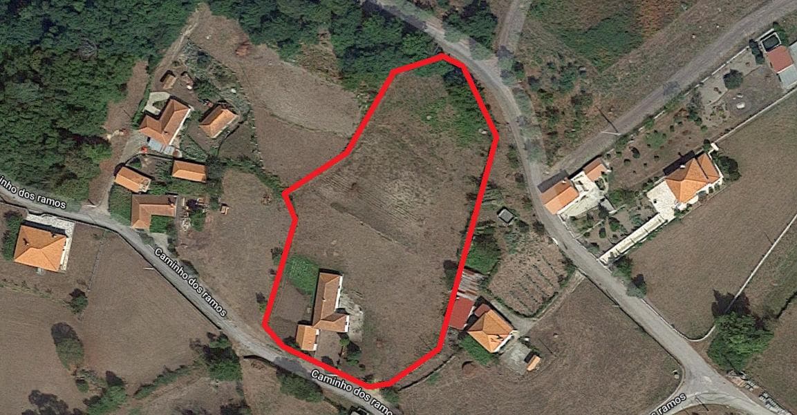 Moradia V4 + Terreno · Paredes de Coura — imagem 34