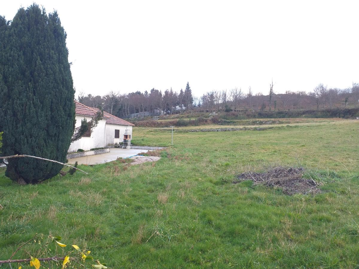 Moradia V4 + Terreno · Paredes de Coura — imagem 4