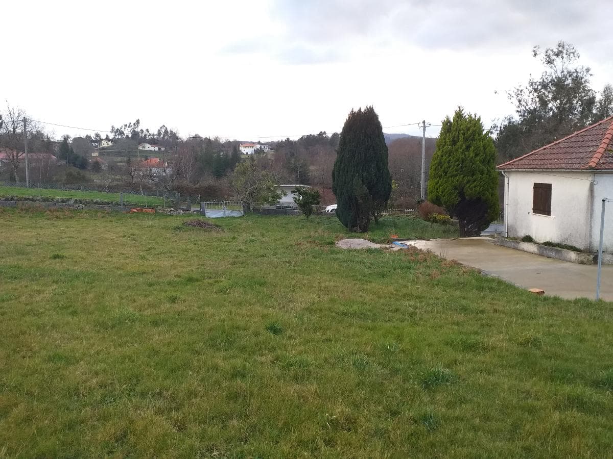 Moradia V4 + Terreno · Paredes de Coura — imagem 5