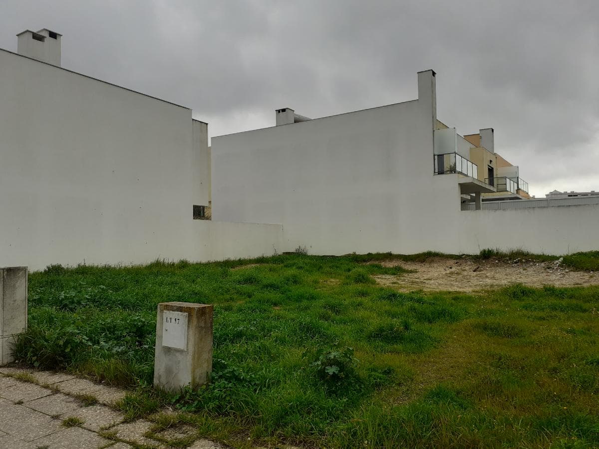1/2 de Lote para Construção · Barreiro