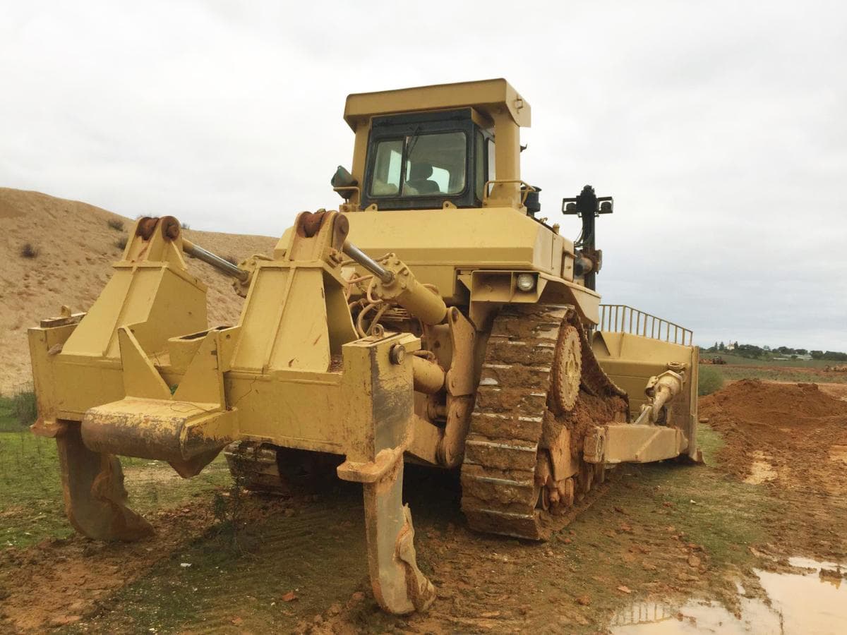 Bulldocer Cat D9 — imagem 6