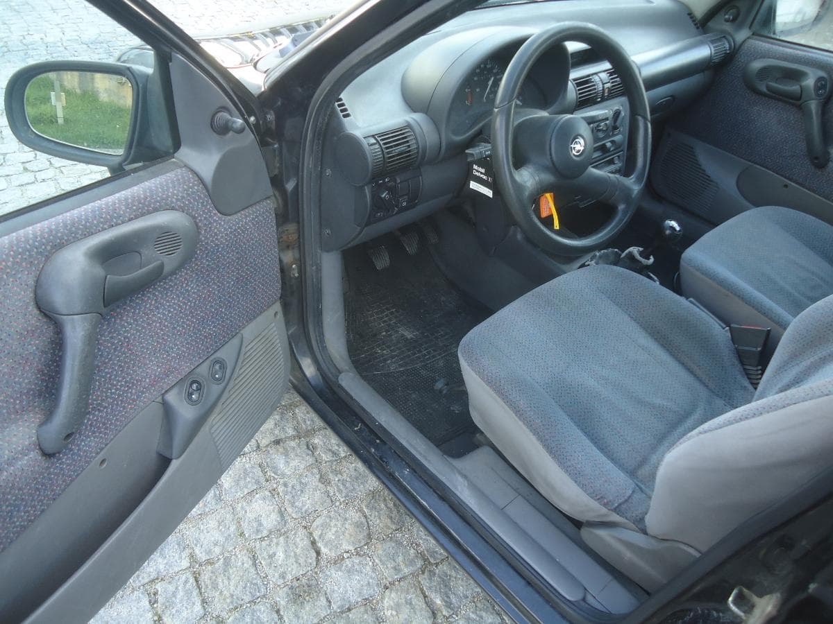 Opel Corsa 1.2 — imagem 7