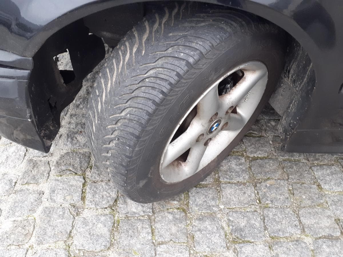 BMW 316i — image 15