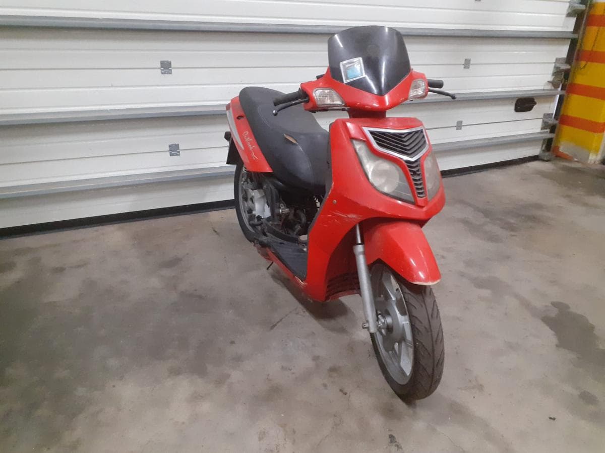Motociclo Keeway 125 · ano 2010 — imagem 3