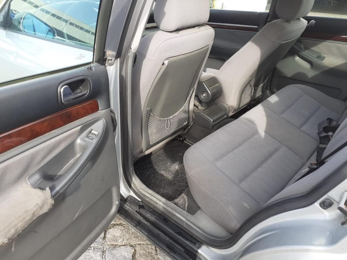Audi A4 1.9 TDI · Ano 1998 — imagem 14