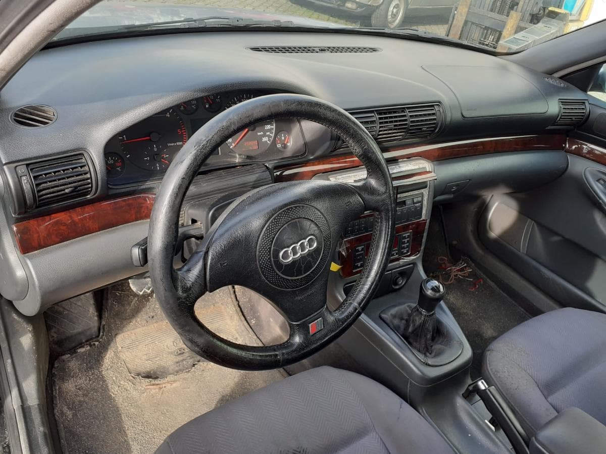 Audi A4 1.9 TDI · Ano 1998 — imagem 7