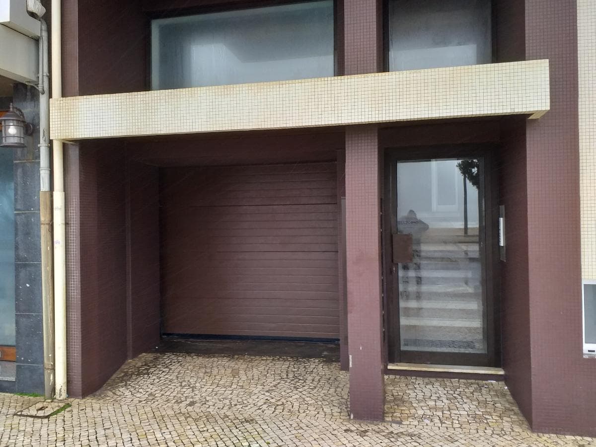 1/9 de Garagem e Arrumos · Póvoa de Varzim — image 2