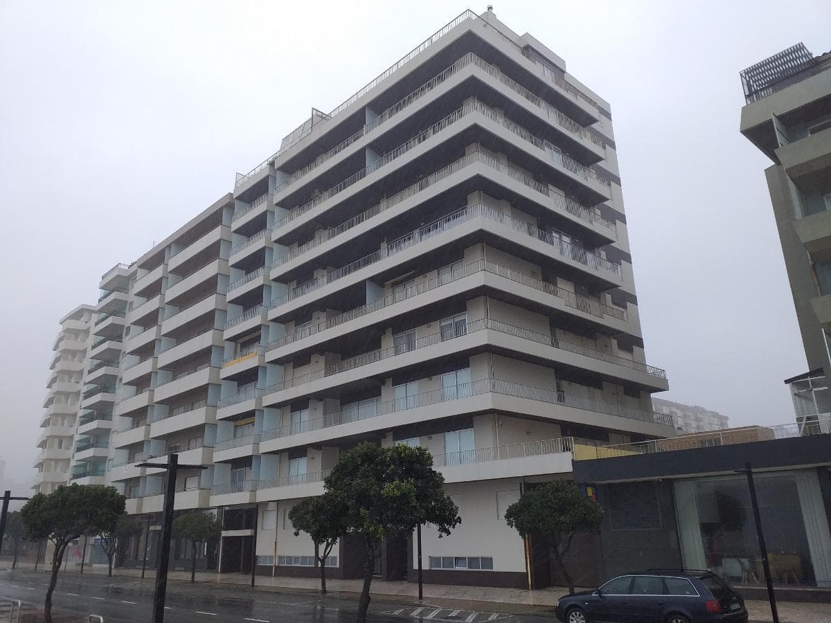 1/9 de Garagem e Arrumos · Póvoa de Varzim — image 1