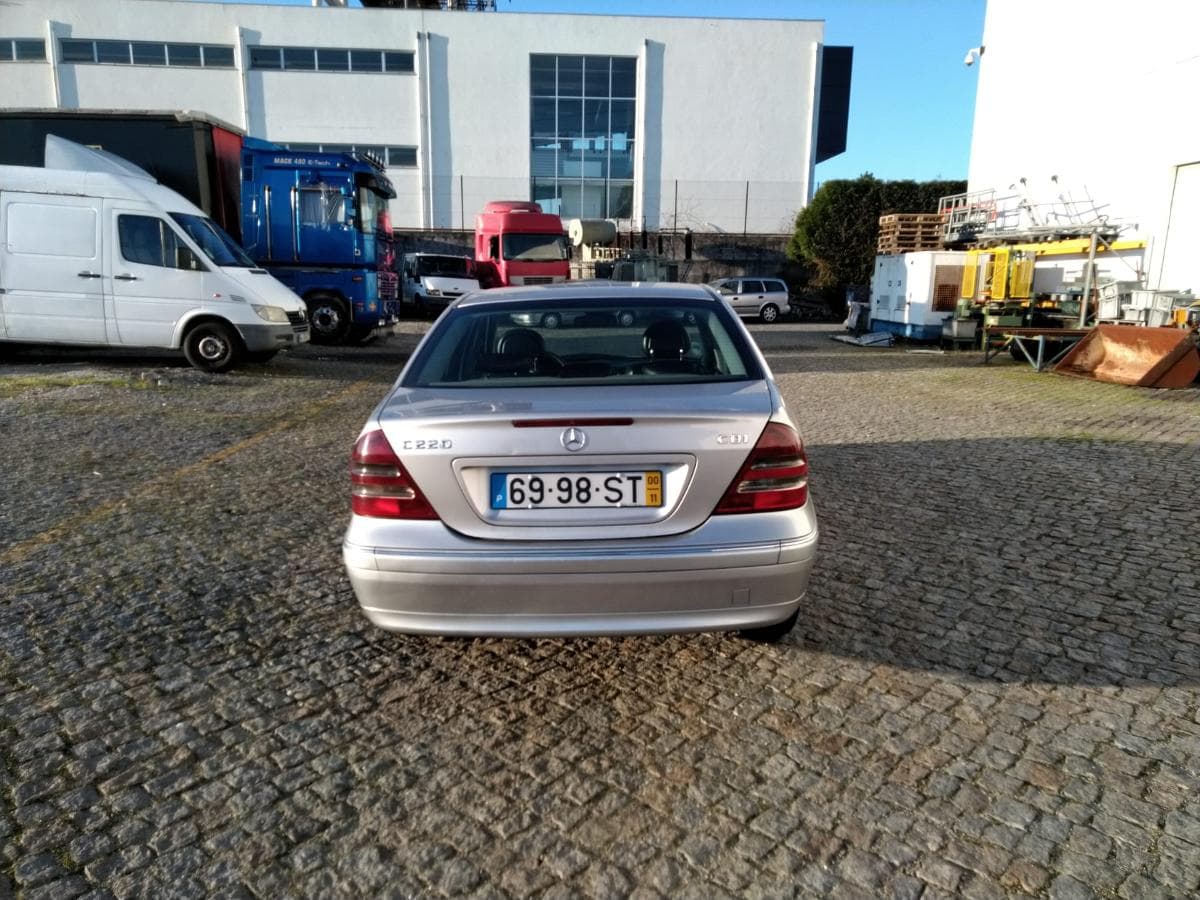 Mercedes-Benz C220 CDI · Redução de Valor — imagem 4