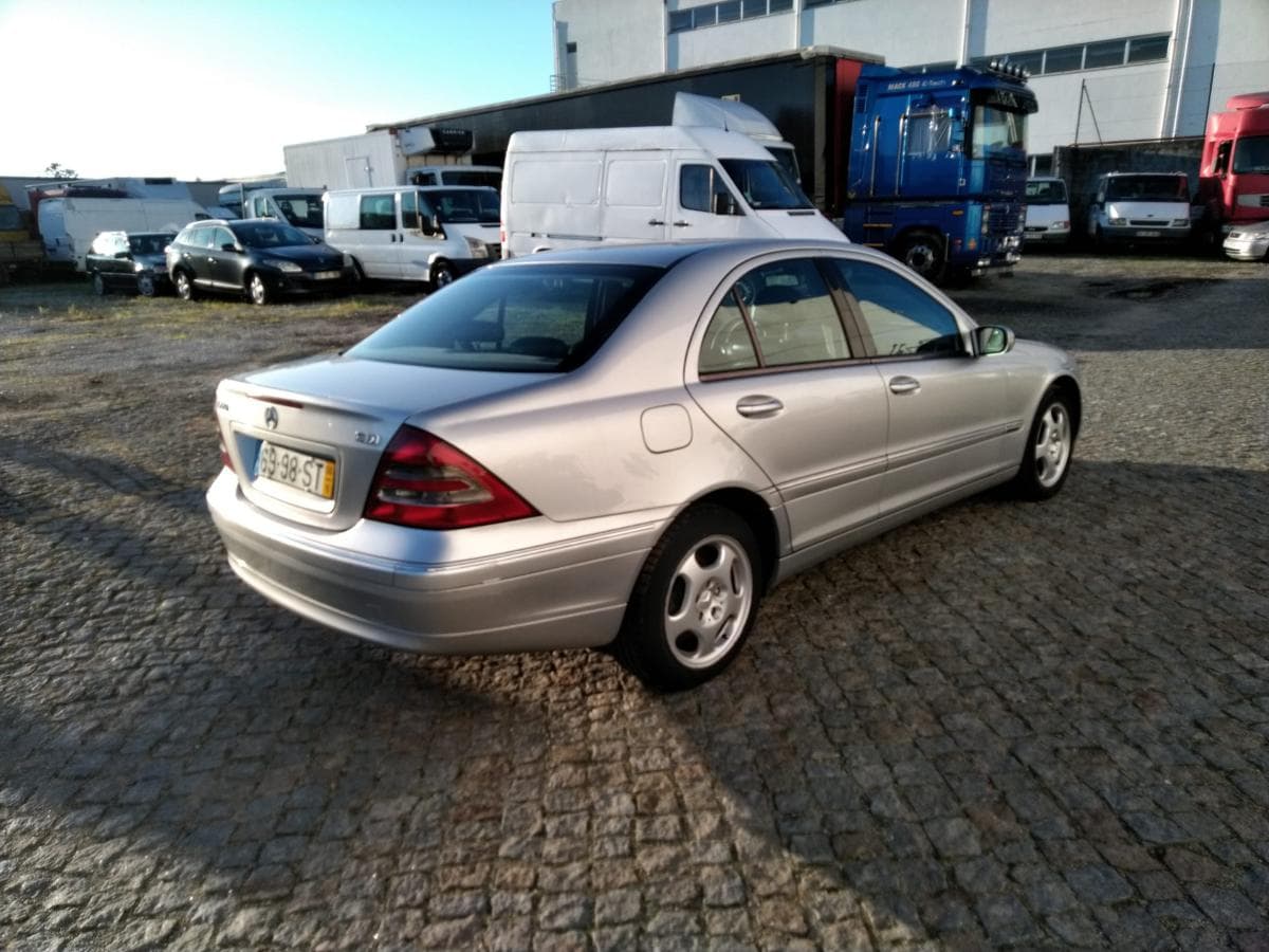 Mercedes-Benz C220 CDI · Redução de Valor — imagem 5
