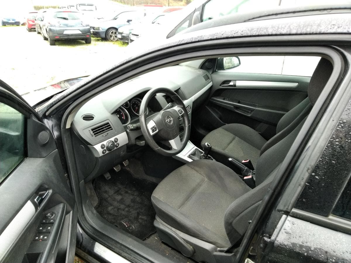 Opel Astra 1.3 CDTI — image 7