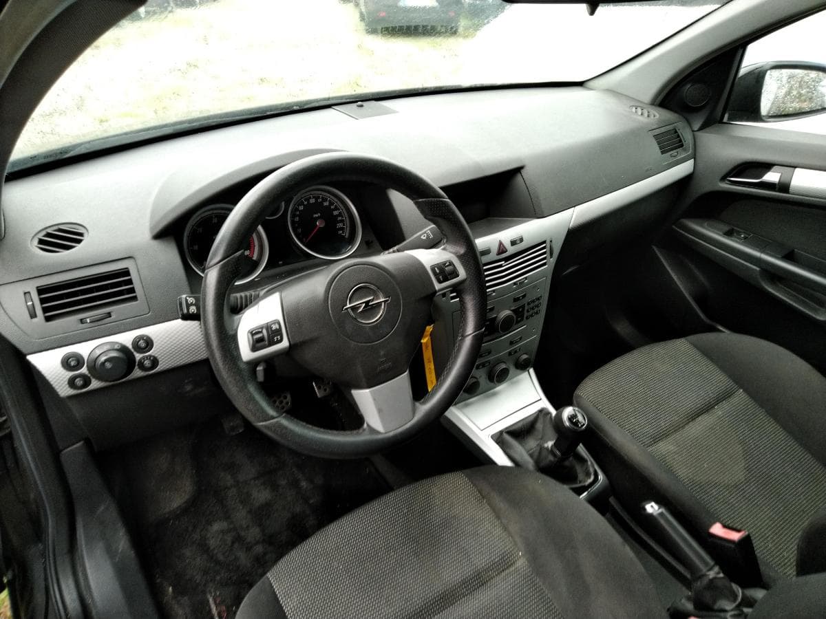 Opel Astra 1.3 CDTI — image 10