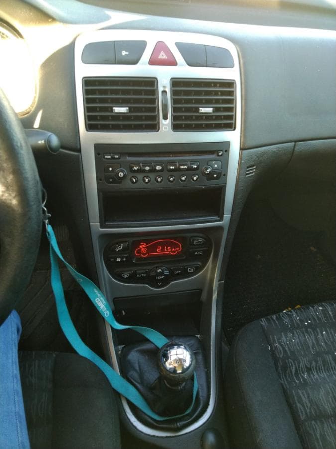 Peugeot 307 SW 1.4 HDI — imagem 10