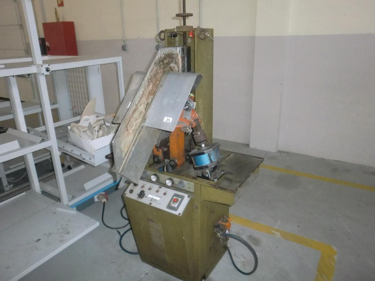 Máquina de vergar — imagem 1