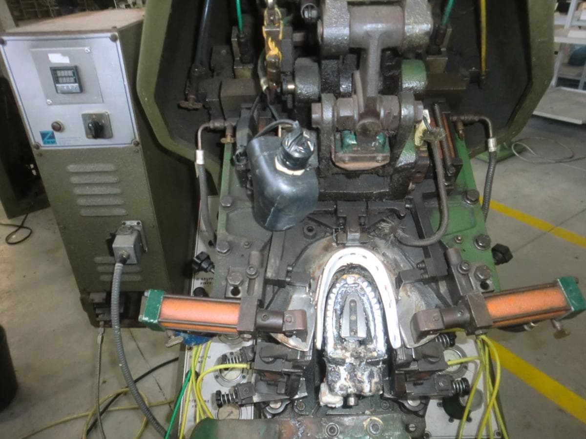 Máquina de montar bicos — imagen 2