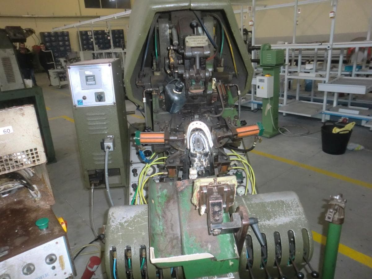 Máquina de montar bicos — imagen 3