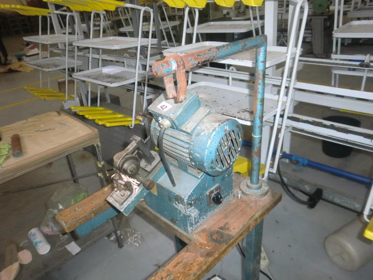 Máquina de tirar formas + Máquina de rentilhar palmilhas — imagem 4