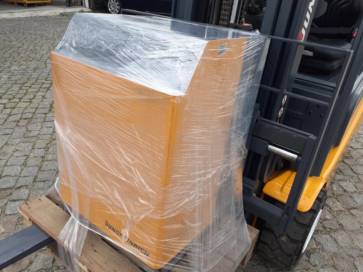 Empilhador elétrico Jungheirich EFG 220 — imagem 10