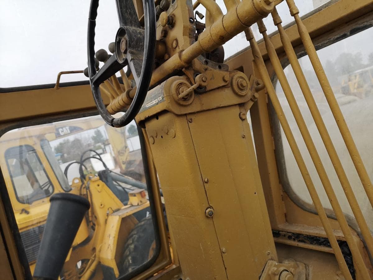 Niveladora Caterpillar 14G — image 6