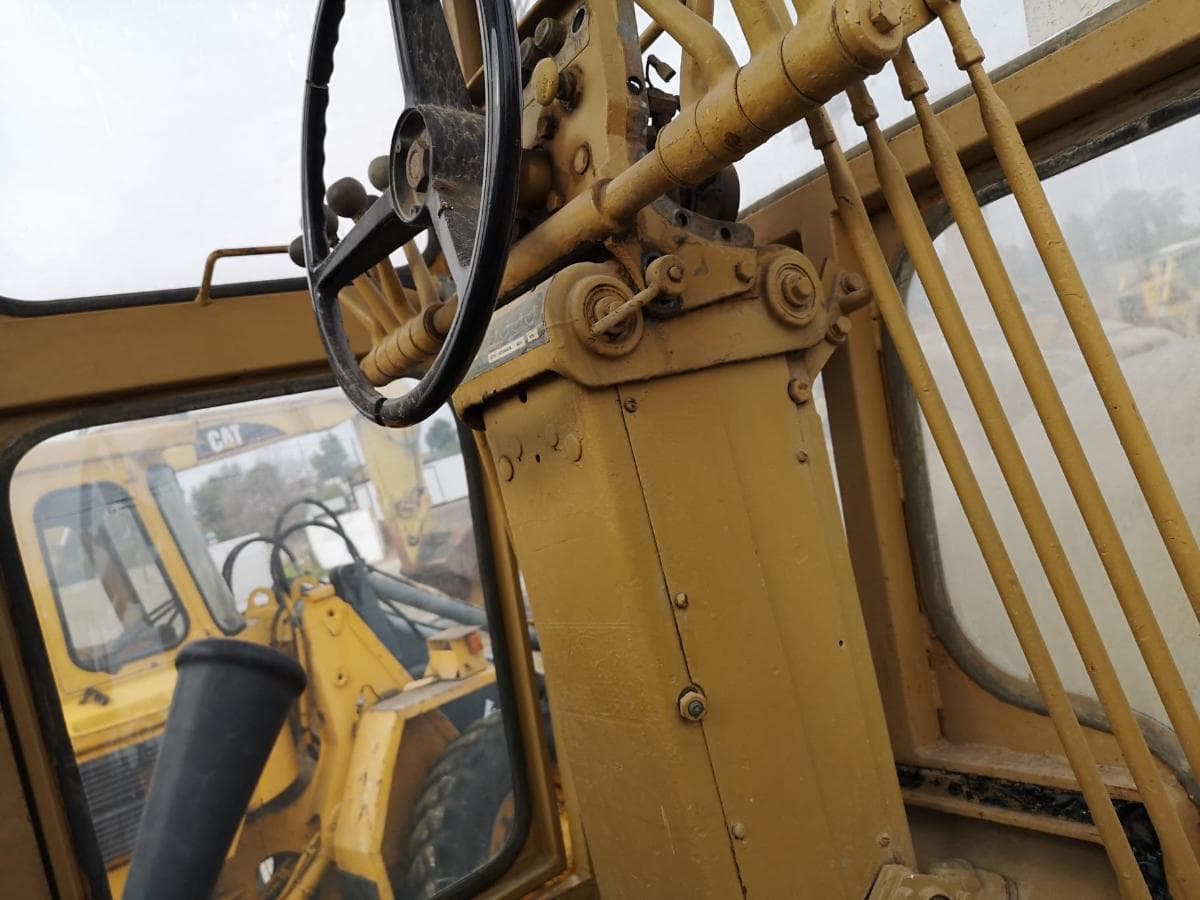 Niveladora Caterpillar 14G — image 8