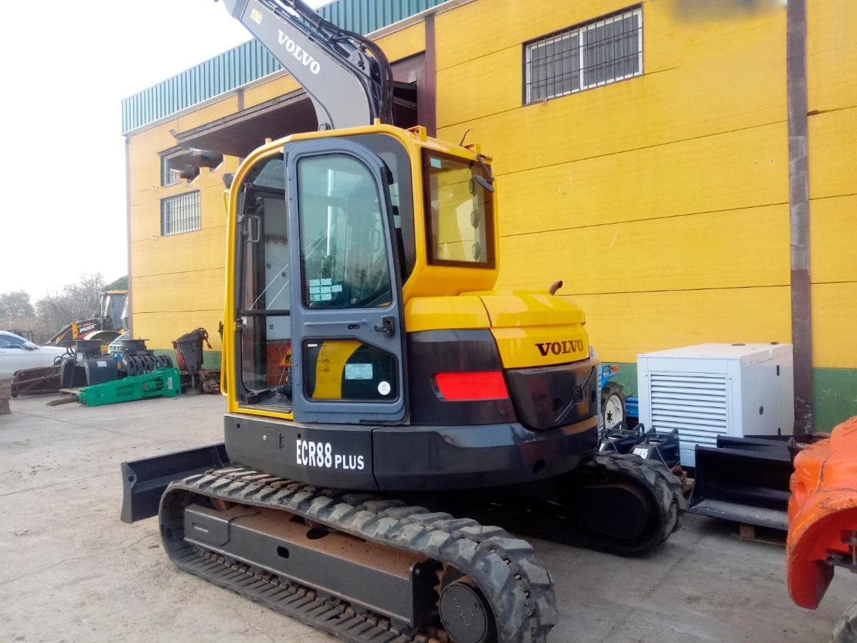 Mini Excavadora Volvo ECR88 9Tn — imagem 4