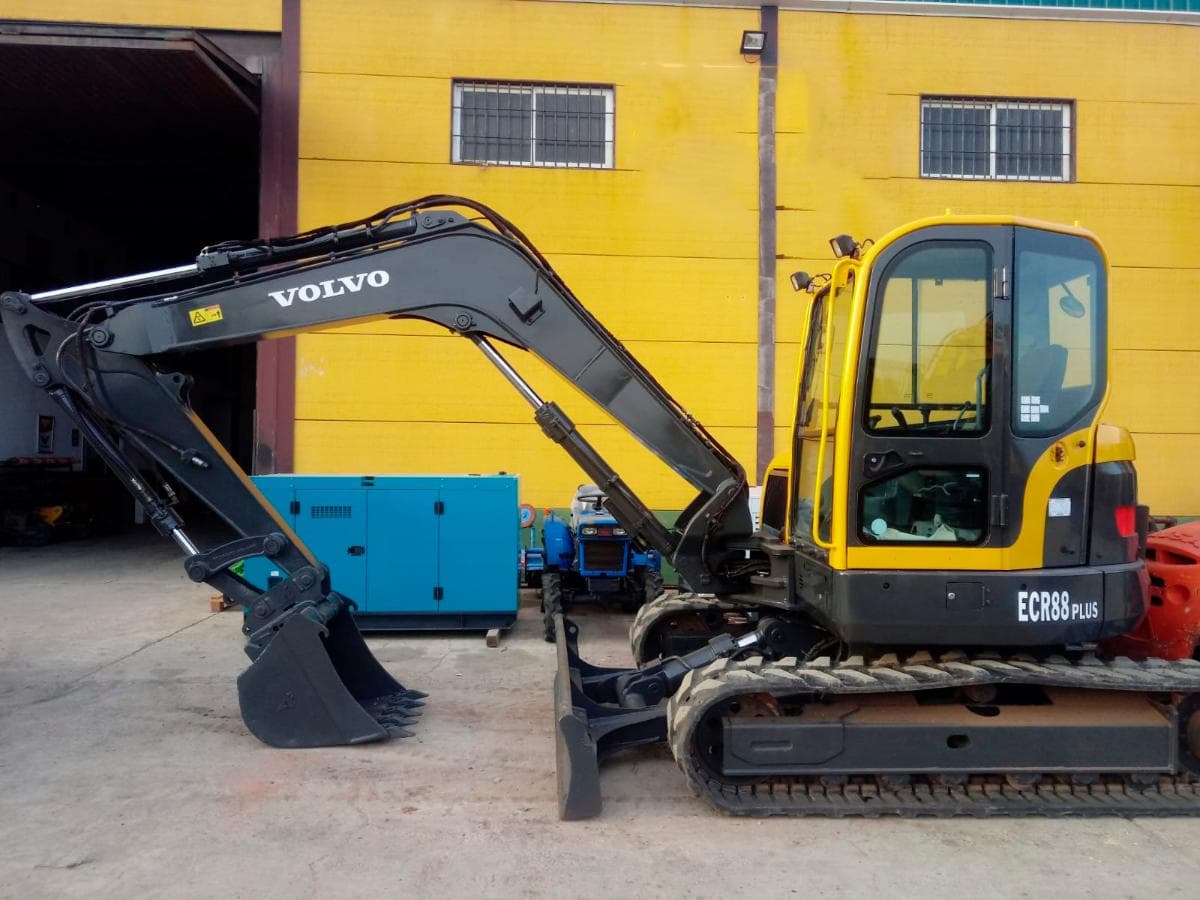 Mini Excavadora Volvo ECR88 9Tn — imagem 3