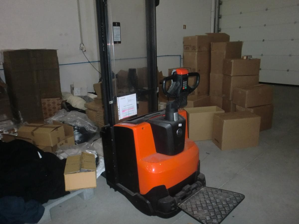 Porta paletes + Stacker + Compressor — imagem 7