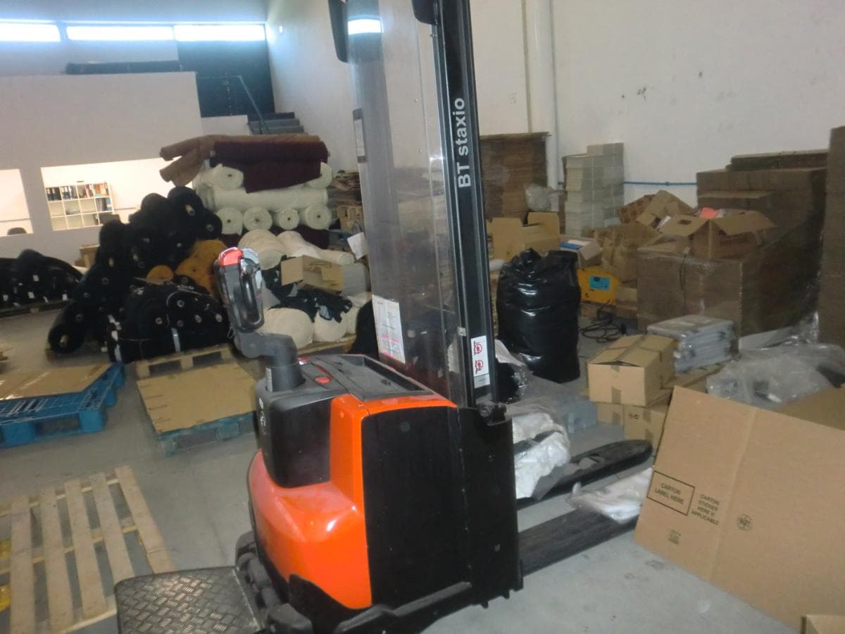 Porta paletes + Stacker + Compressor — imagem 3