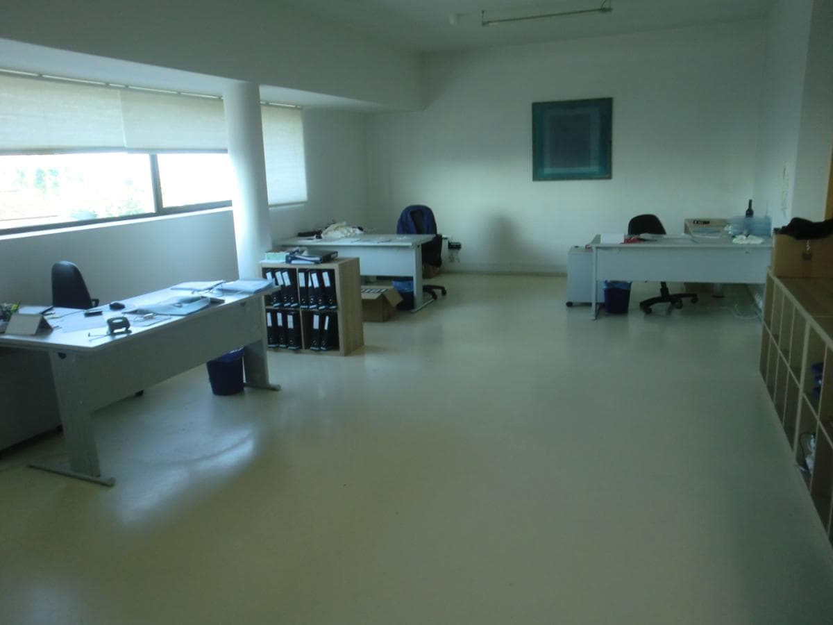 Equipamento de Escritório + Equipamento Informático + Diversos — imagen 3