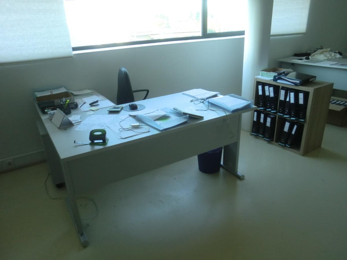 Equipamento de Escritório + Equipamento Informático + Diversos — imagen 14