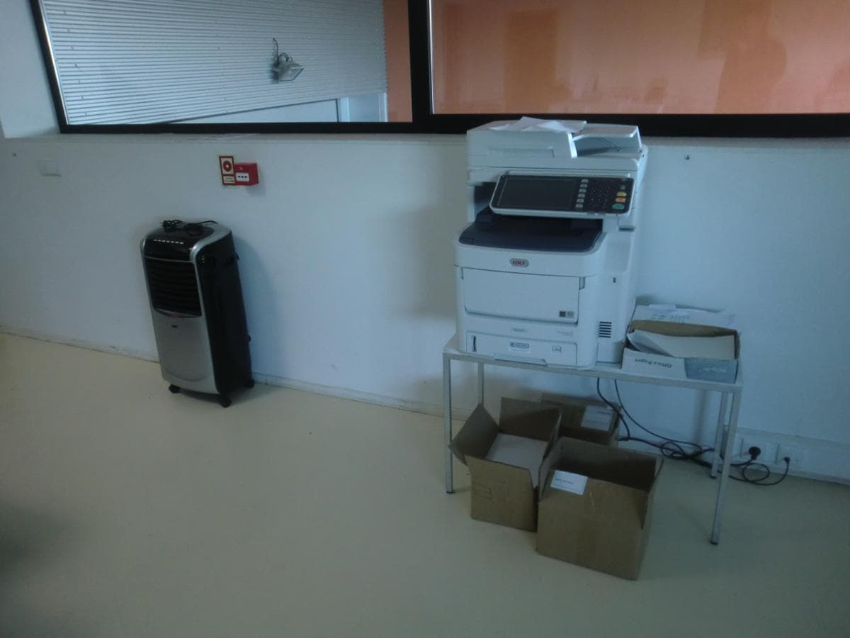 Equipamento de Escritório + Equipamento Informático + Diversos — imagen 7
