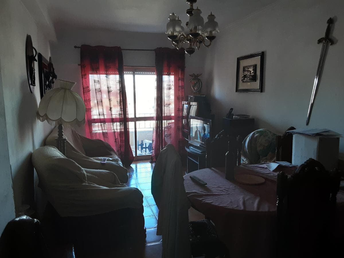 1/2 Apartamento T3 · Amadora — imagen 3