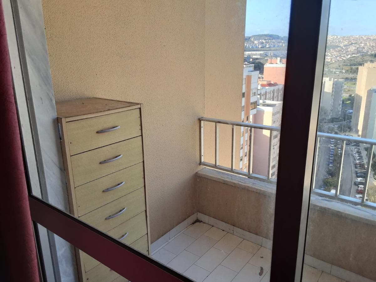 1/2 Apartamento T3 · Amadora — imagen 6