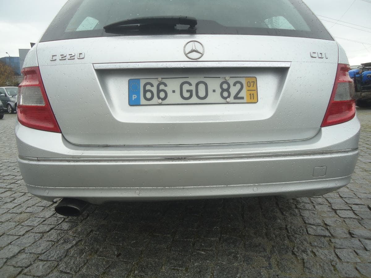 Mercedes-Benz C 220 CDI · Año 2007 — imagen 16