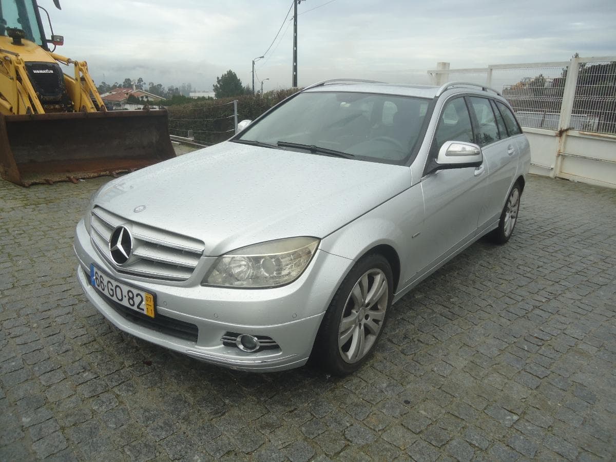 Mercedes-Benz C 220 CDI · Año 2007 — imagen 3