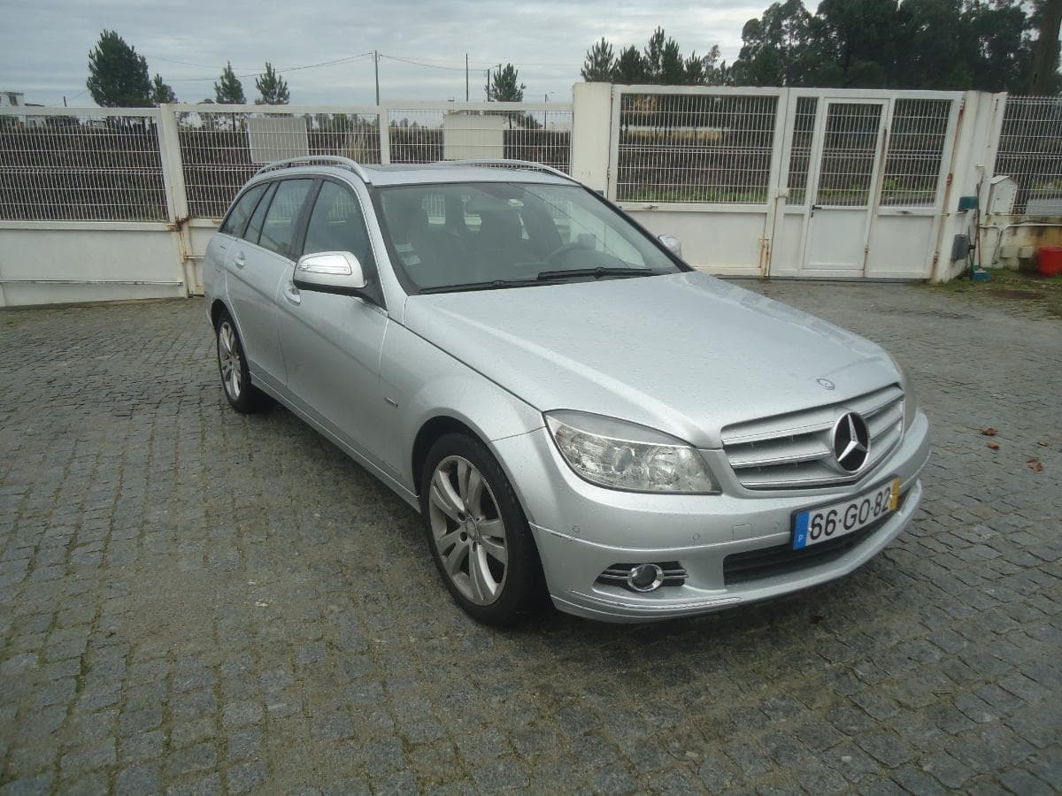 Mercedes-Benz C 220 CDI · Año 2007 — imagen 1