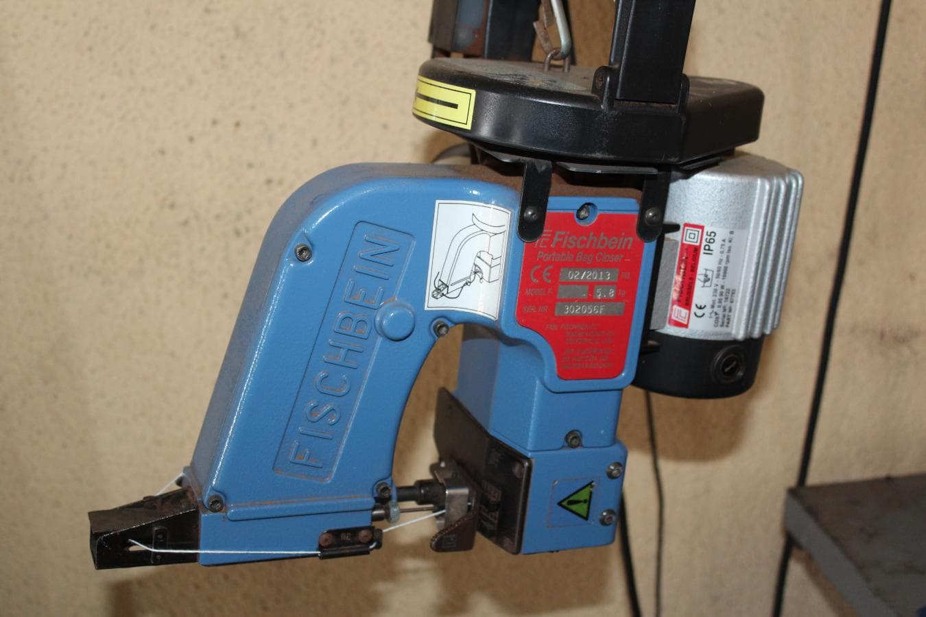 Stand + Compressor + Máquina de coser + Balança + Equipamentos — imagem 10